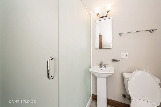 3 - 3216 North Ave, Condo with 3 bedrooms, 2 bathrooms and 2 parking in Chicago IL | Image 11
