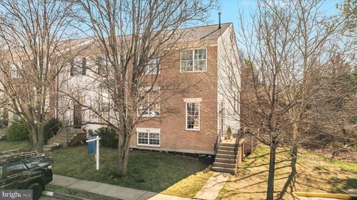 5847 Belcher Farm Dr, CENTREVILLE, VA, 20120-2994 | Card Image