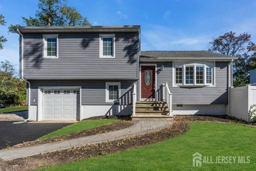 1 Salisbury Ave, North Middletown, NJ, 07748-6300 | Card Image