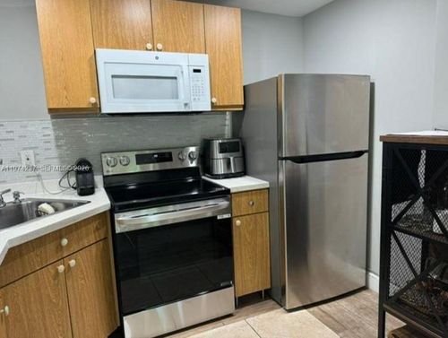 apt-205-4275 Nw South Tamiami Canal Dr, Miami, FL, 33126-1446 | Card Image