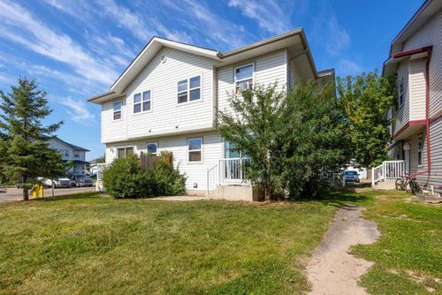 70-100 St. Laurent Way, Fort Mcmurray, AB, T9K2R4 | Card Image