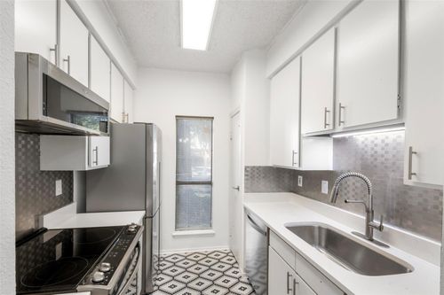 apt-157-7950 N Stadium Dr, Houston, TX, 77030-4439 | Card Image