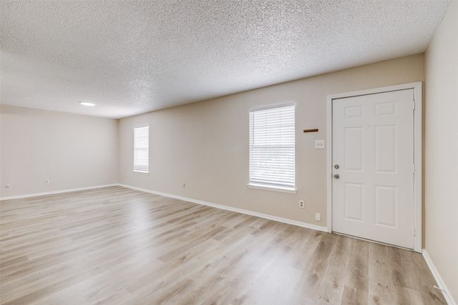 APT-4 - 304 College St, Home with 2 bedrooms, 1 bathrooms and null parking in Arlington TX | Image 4