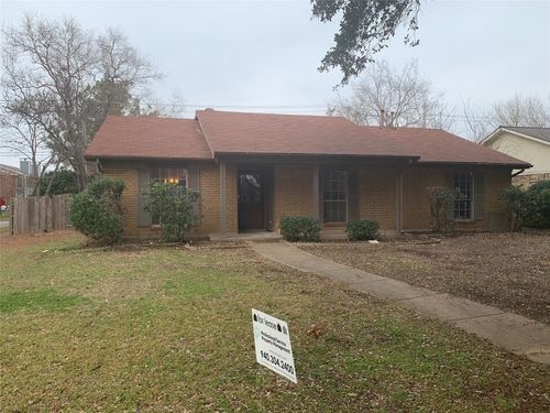 1335 Carnation Dr, Lewisville, TX, 75067-4208 | Card Image