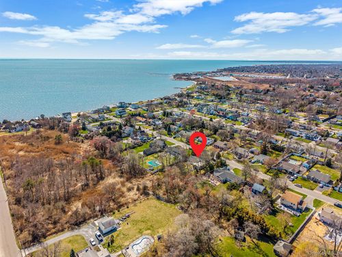 223 Connetquot Road, Islip, NY, 11705 | Card Image