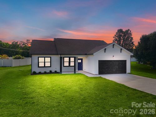 1962 Redwood Dr, Oakboro, NC, 28129-9403 | Card Image
