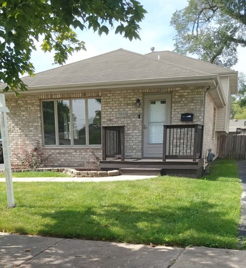 15010 Avers Ave, Midlothian, IL, 60445-3425 | Card Image