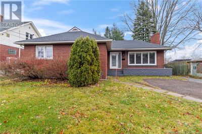 65 Macbeath Ave, House other with 5 bedrooms, 2 bathrooms and null parking in Moncton NB | Image 1