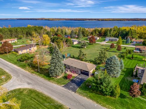 456 Old Surrey Lane, Bobcaygeon, ON, K0M1A0 | Card Image