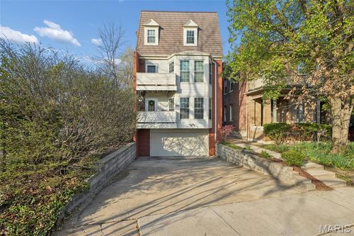 5a-4471 Pershing Ave, Saint Louis, MO, 63108-2507 | Card Image