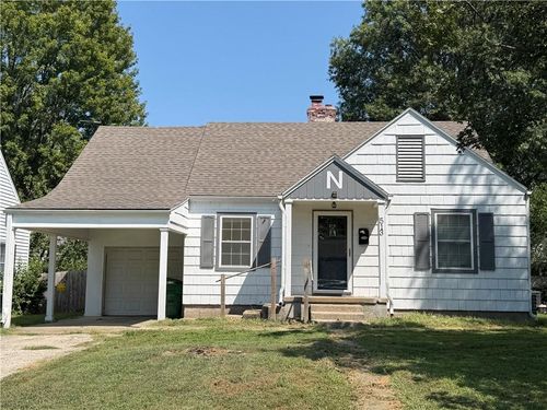 513 N Delaware St, Butler, MO, 64730-1509 | Card Image