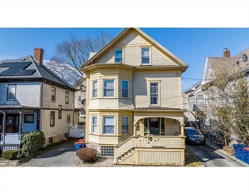 517 Cottage Street, New Bedford, MA, 02740 | Card Image