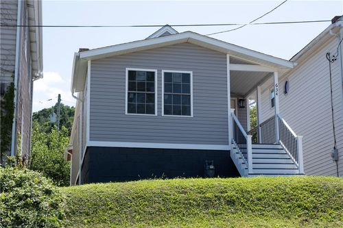 634 6th Ave, Coraopolis, PA, 15108-1542 | Card Image