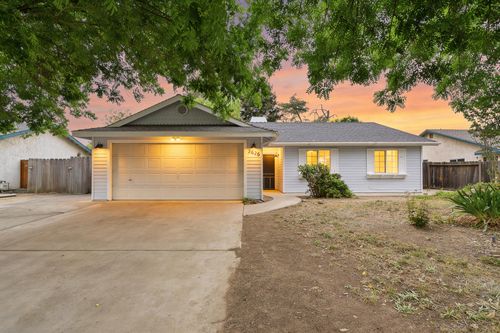 3626 S Chatham Court, Visalia, CA, 93277 | Card Image