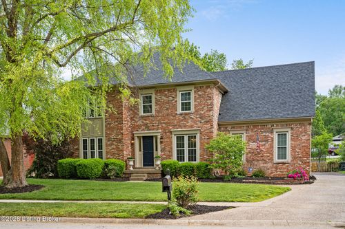 2513 Ballantrae Cir, Louisville, KY, 40242 | Card Image