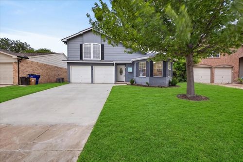 617 Hollyberry Dr, Mansfield, TX, 76063-3623 | Card Image