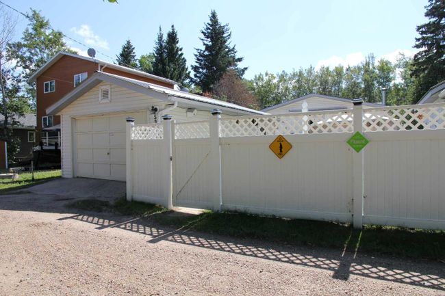 522 1 Street, Home with 2 bedrooms, 1 bathrooms and 3 parking in Loon Lake SK | Image 38