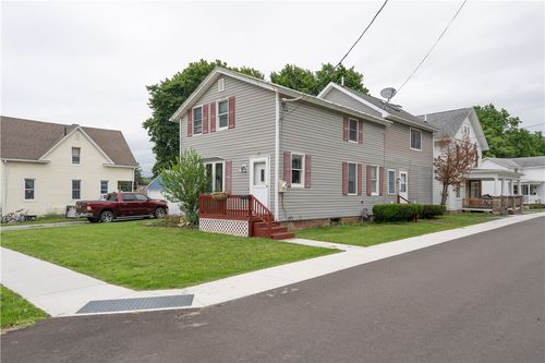 11 Fulton St, Dansville, NY, 14437-1405 | Card Image