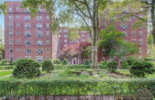 apt-4s-77 113th St, Forest Hills, NY, 11375-7113 | Card Image