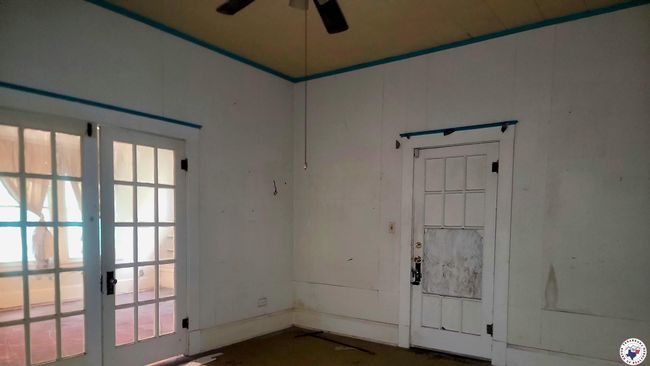 607 N Walnut St, House other with 2 bedrooms, 1 bathrooms and null parking in Clarksville TX | Image 18
