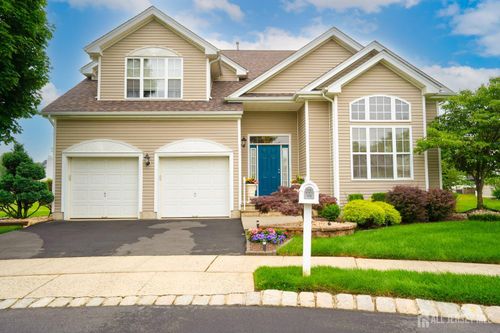 15 Merion Ct, Monroe, NJ, 08831-5126 | Card Image