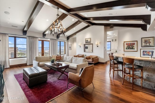 Living Room | Image 22