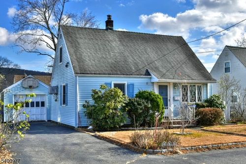 72 Burnside Pl, Haskell, NJ, 07420-1054 | Card Image