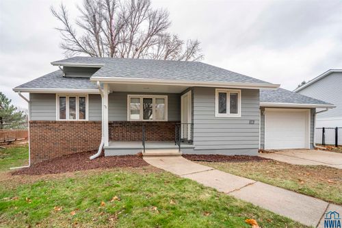 1121 2nd St Se, Le Mars, IA, 51031-1764 | Card Image