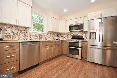 15155 Milford St, PHILADELPHIA, PA, 19116-1520 | Card Image