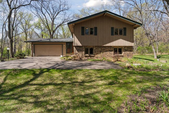 8 Woodhill Ln, House other with 3 bedrooms, 3 bathrooms and null parking in North Oaks MN | Image 12