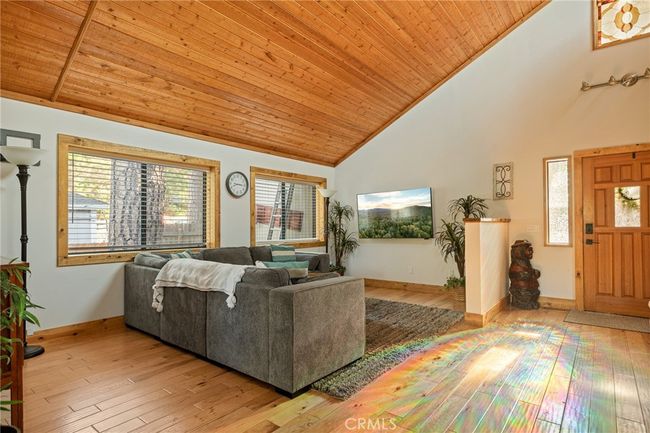 31297 All View Dr, House other with 4 bedrooms, 3 bathrooms and 6 parking in Running Springs CA | Image 7