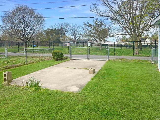 1057 Cone St, House other with 2 bedrooms, 1 bathrooms and null parking in Elkhart IN | Image 26