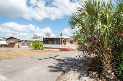 264 Mamie St, House other with 2 bedrooms, 2 bathrooms and null parking in Everglades City FL | Image 2