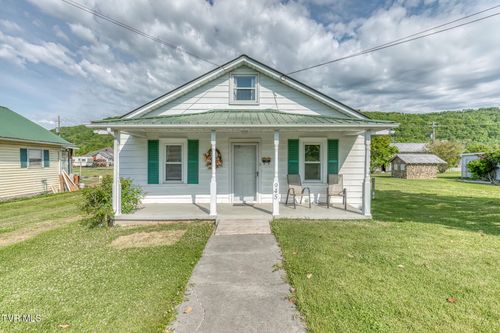 945 Elm Avenue, Erwin, TN, 37650 | Card Image