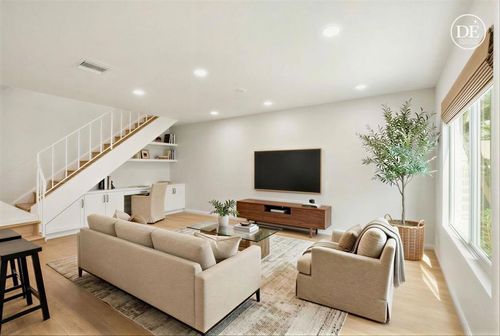 13772 Via Rimini, San Diego, CA, 92129-2044 | Card Image