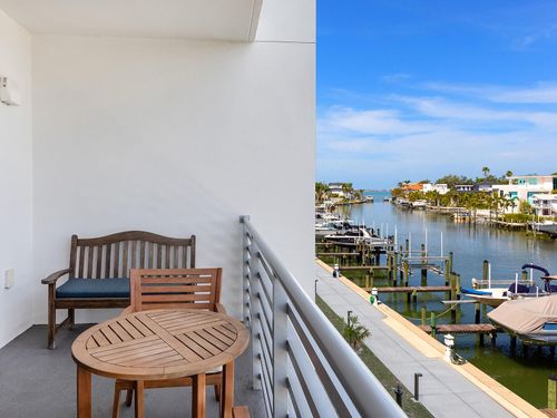318-1709 N Tamiami Trl, SARASOTA, FL, 34234-8347 | Card Image