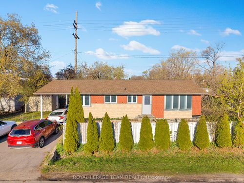 925 Moorvale St, Ottawa, ON, K1K3K9 | Card Image