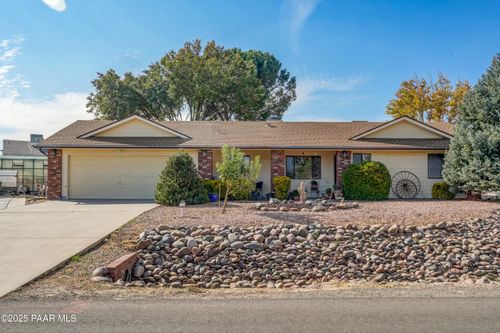 10825 E Turquoise Cir, Dewey-Humboldt, AZ, 86327-5419 | Card Image