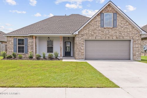 211 Sparkling Meadows Ln, Lafayette, LA, 70506-6360 | Card Image