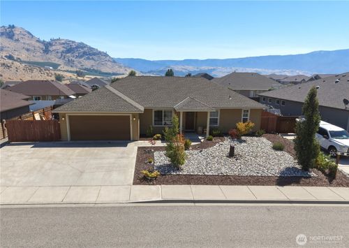 434 N Wilson St, Chelan, WA, 98816-2500 | Card Image