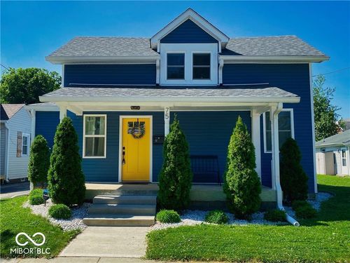 75 W Pearl St, Greenwood, IN, 46142-3532 | Card Image