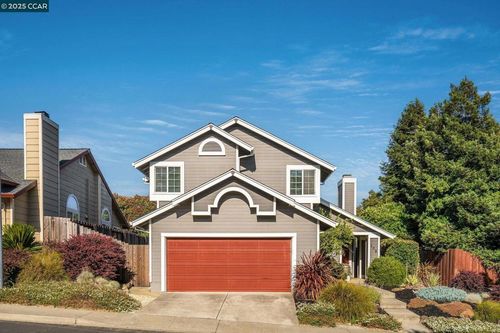 108 Sunnyglen Dr, Vallejo, CA, 94591-7503 | Card Image