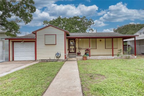 3926 Redwood St, Corpus Christi, TX, 78411-3642 | Card Image