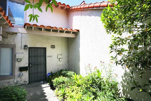 13905 Magnolia St, Garden Grove, CA, 92844-2724 | Card Image