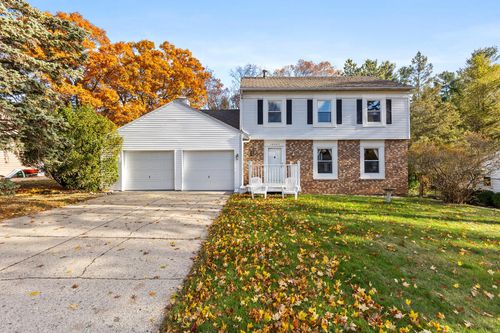 15467 Wisteria Ln, Spring Lake, MI, 49456-1146 | Card Image