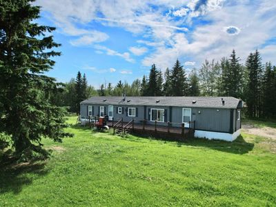 592061A Highway 658, House detached with 3 bedrooms, 2 bathrooms and null parking in Blue Ridge AB | Image 1