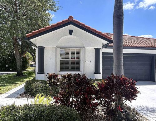 8088 Ne A Ave, Boca Raton, FL, 33432 | Card Image