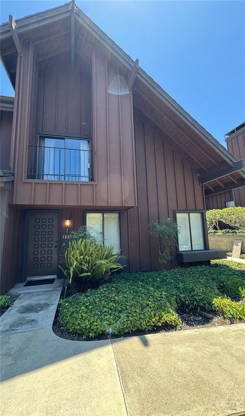 1983 Mount Shasta Dr, San Pedro, CA, 90732-1533 | Card Image