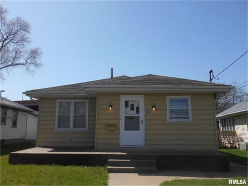 1239 E Dover Ct, Davenport, IA, 52803-1942 | Card Image
