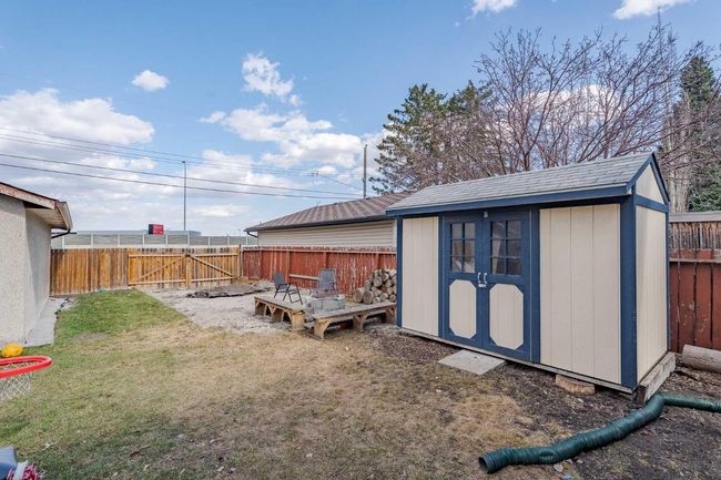 8408 Addison Dr Se, House other with 4 bedrooms, 2 bathrooms and 3 parking in Calgary AB | Image 29
